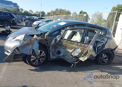 2015 Nissan Leaf Sv z USA, uszkodzony, nr VIN 1N4AZ0CP8FC321221